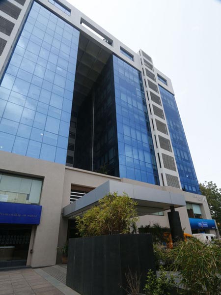 COMMERCE HOUSE 4